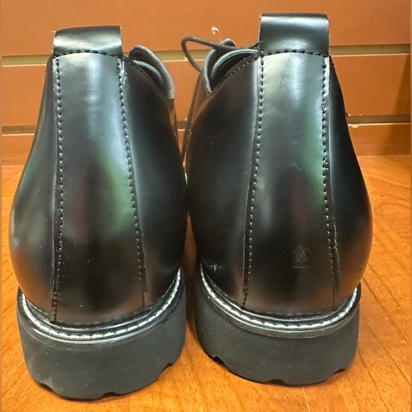 CALTO
Classic Black Oxfords with Polished Leather Finish - Picture 7 of 11